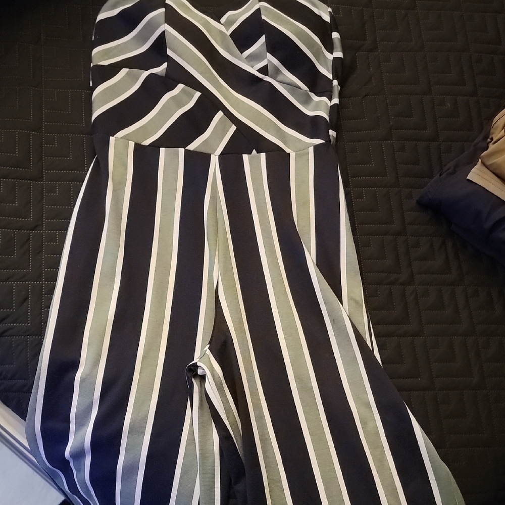 Derek Heart Black and Green Striped Garment
